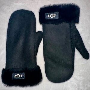 UGG Black Mittens with Fur Trim